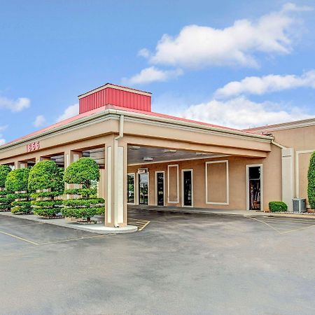 Ramada By Wyndham Murfreesboro Exterior foto